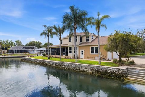 Tiny photo for 939 SE 3rd Avenue, Crystal River, FL 34429 (MLS # TB8503796)
