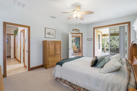 Tiny photo for 939 SE 3rd Avenue, Crystal River, FL 34429 (MLS # TB8503796)