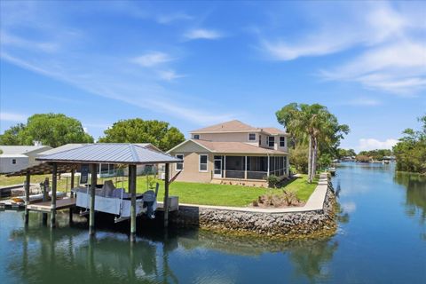 Tiny photo for 939 SE 3rd Avenue, Crystal River, FL 34429 (MLS # TB8503796)