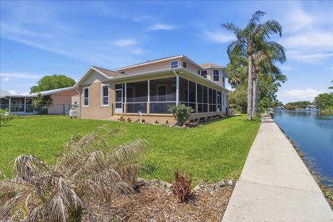 Tiny photo for 939 SE 3rd Avenue, Crystal River, FL 34429 (MLS # TB8503796)