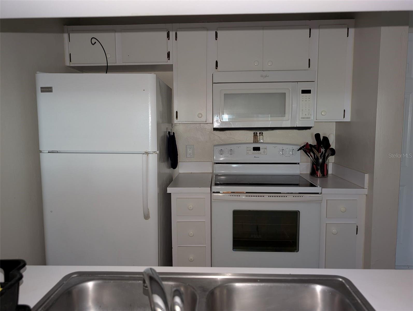 COUNTRYSIDE UNIVERSITY - Residential Lease