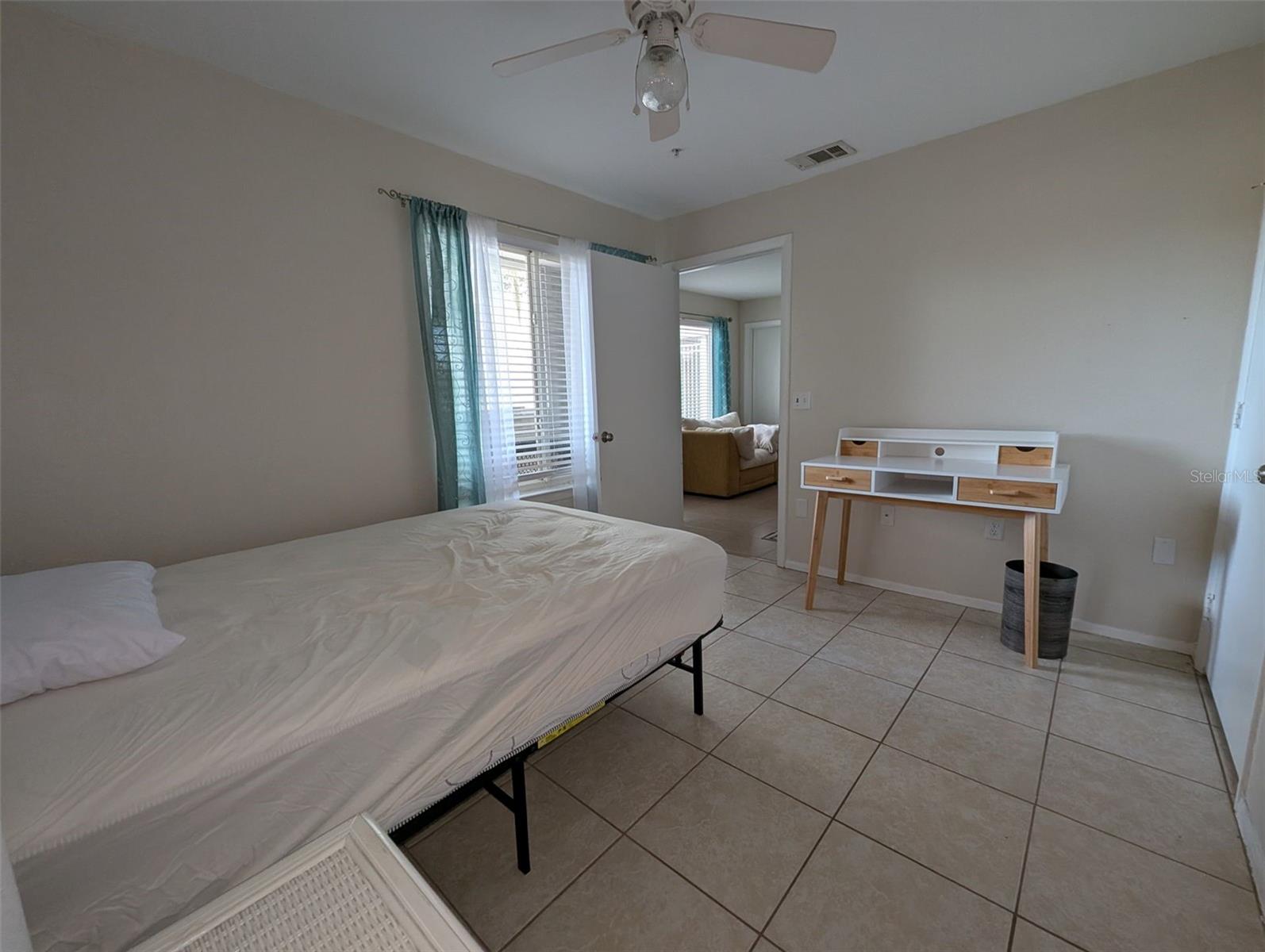 COUNTRYSIDE UNIVERSITY - Residential Lease