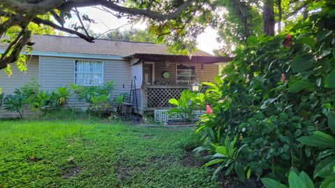 A home in RIVERVIEW