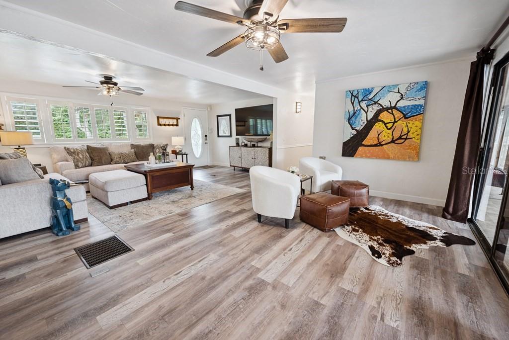 THE BLUFFS OF SUWANNEE - Residential