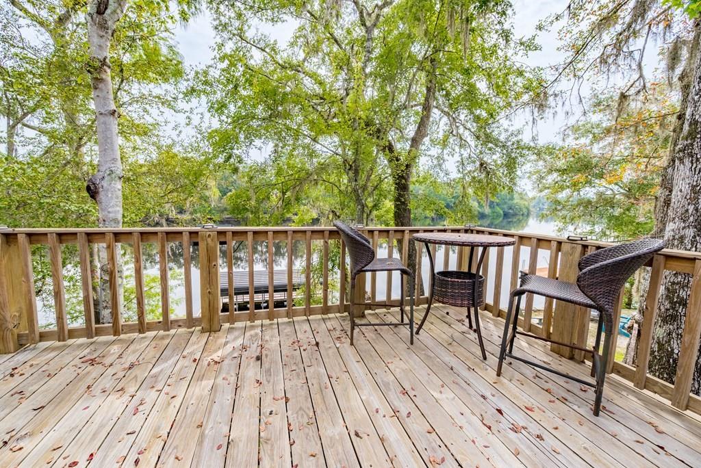 THE BLUFFS OF SUWANNEE - Residential