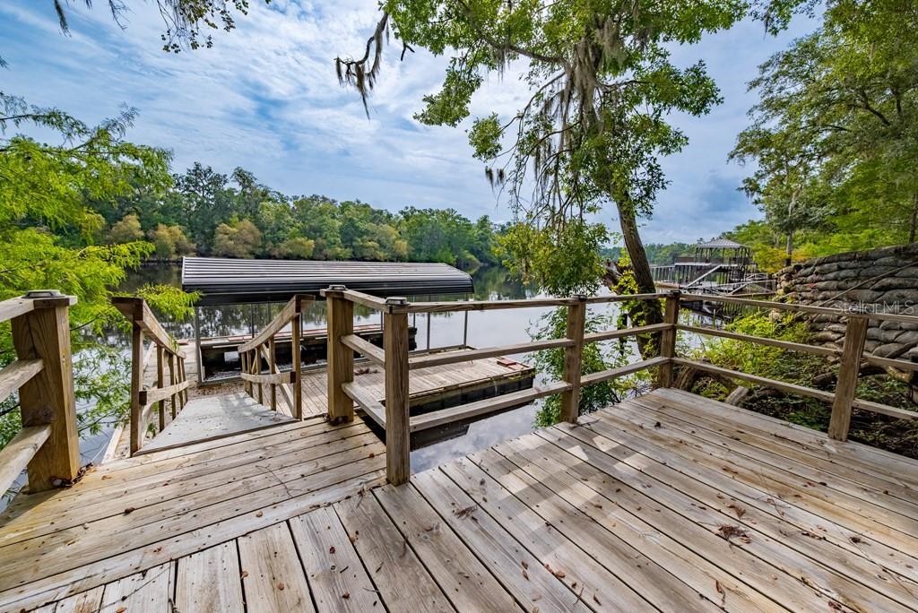 THE BLUFFS OF SUWANNEE - Residential