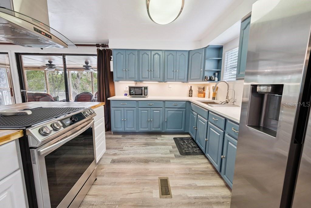 THE BLUFFS OF SUWANNEE - Residential