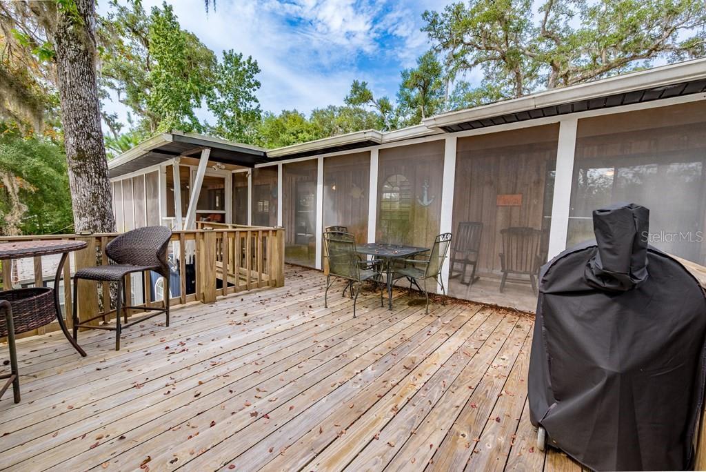 THE BLUFFS OF SUWANNEE - Residential