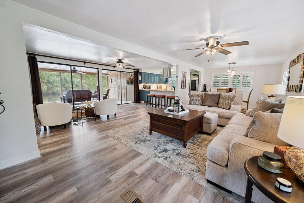 THE BLUFFS OF SUWANNEE - Residential