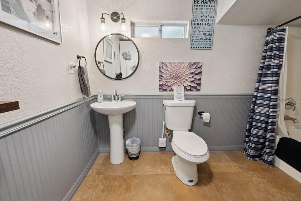 THE BLUFFS OF SUWANNEE - Residential