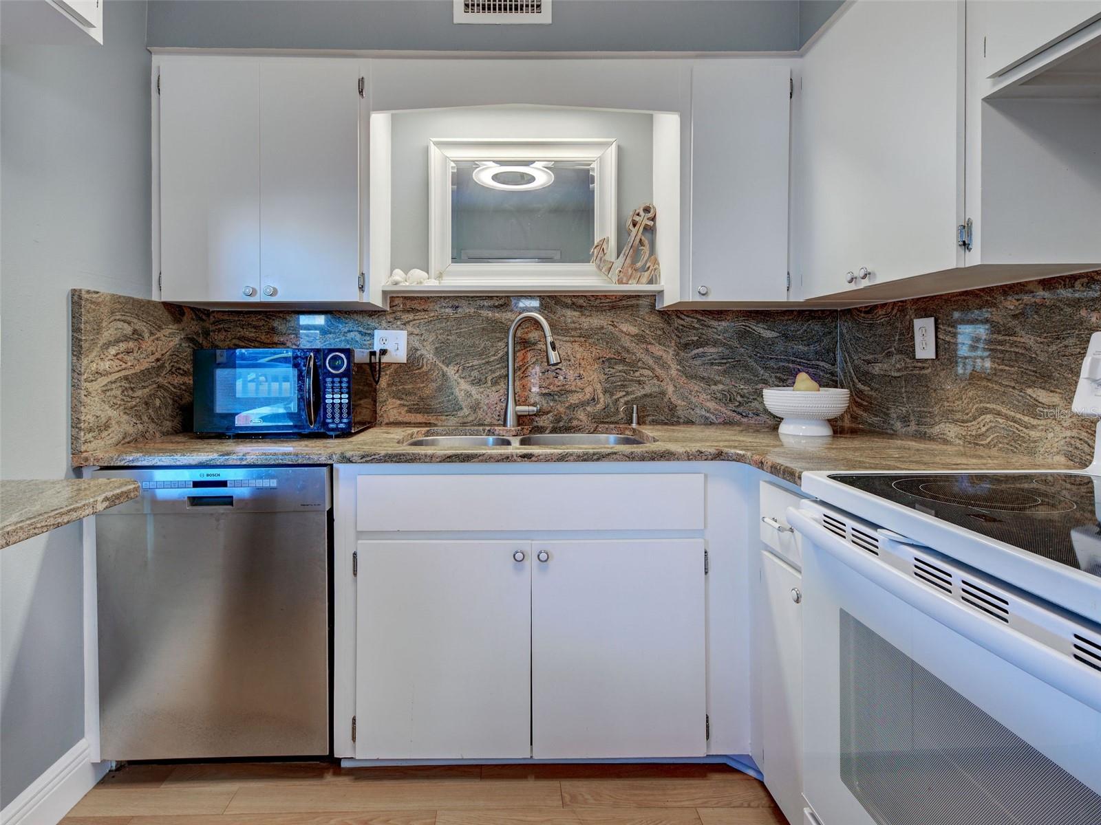 CARRIAGE HOUSE - Residential