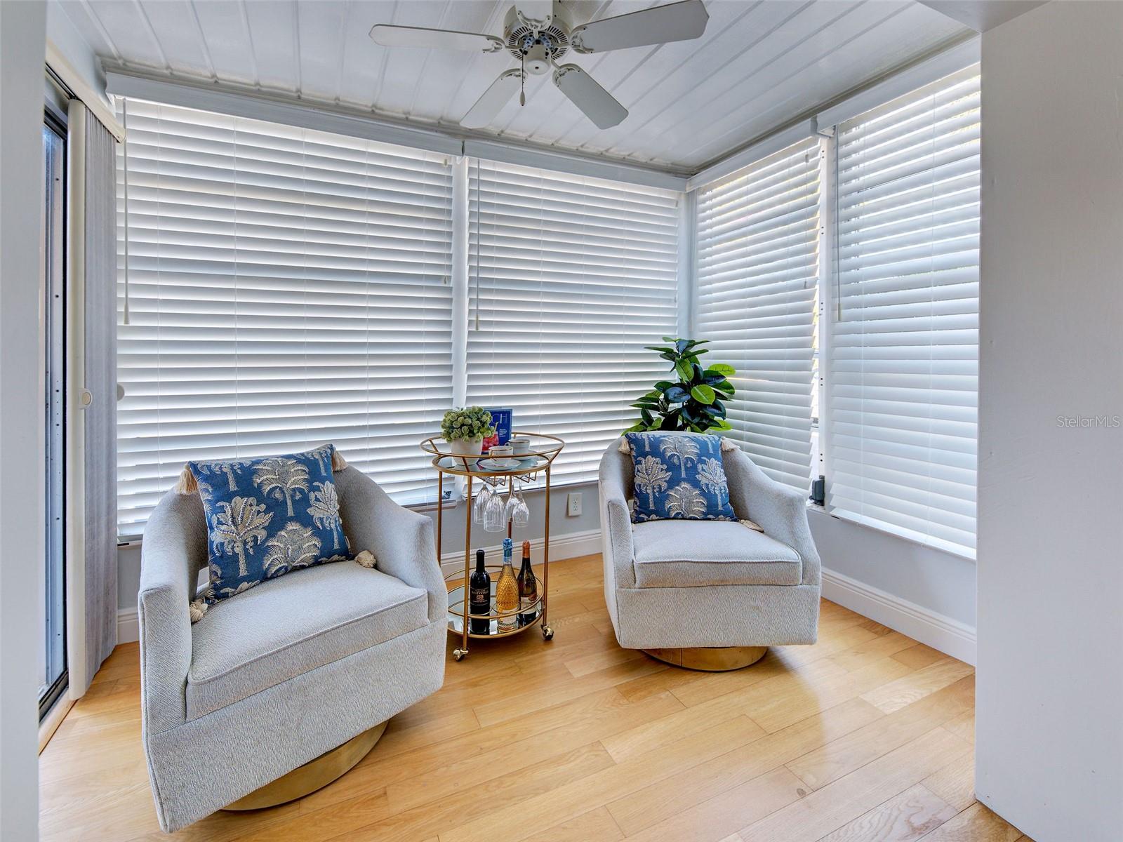 CARRIAGE HOUSE - Residential