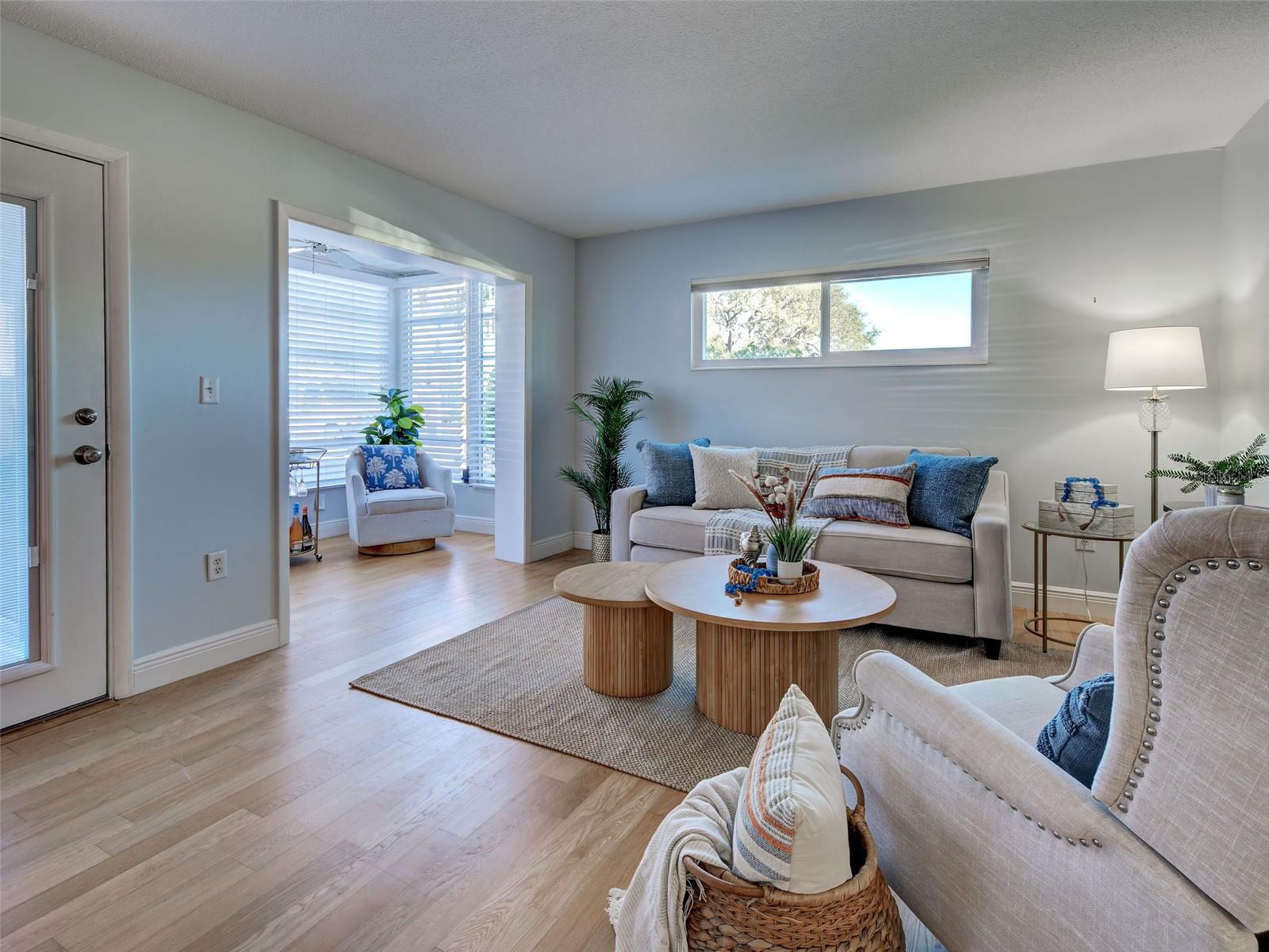 CARRIAGE HOUSE - Residential