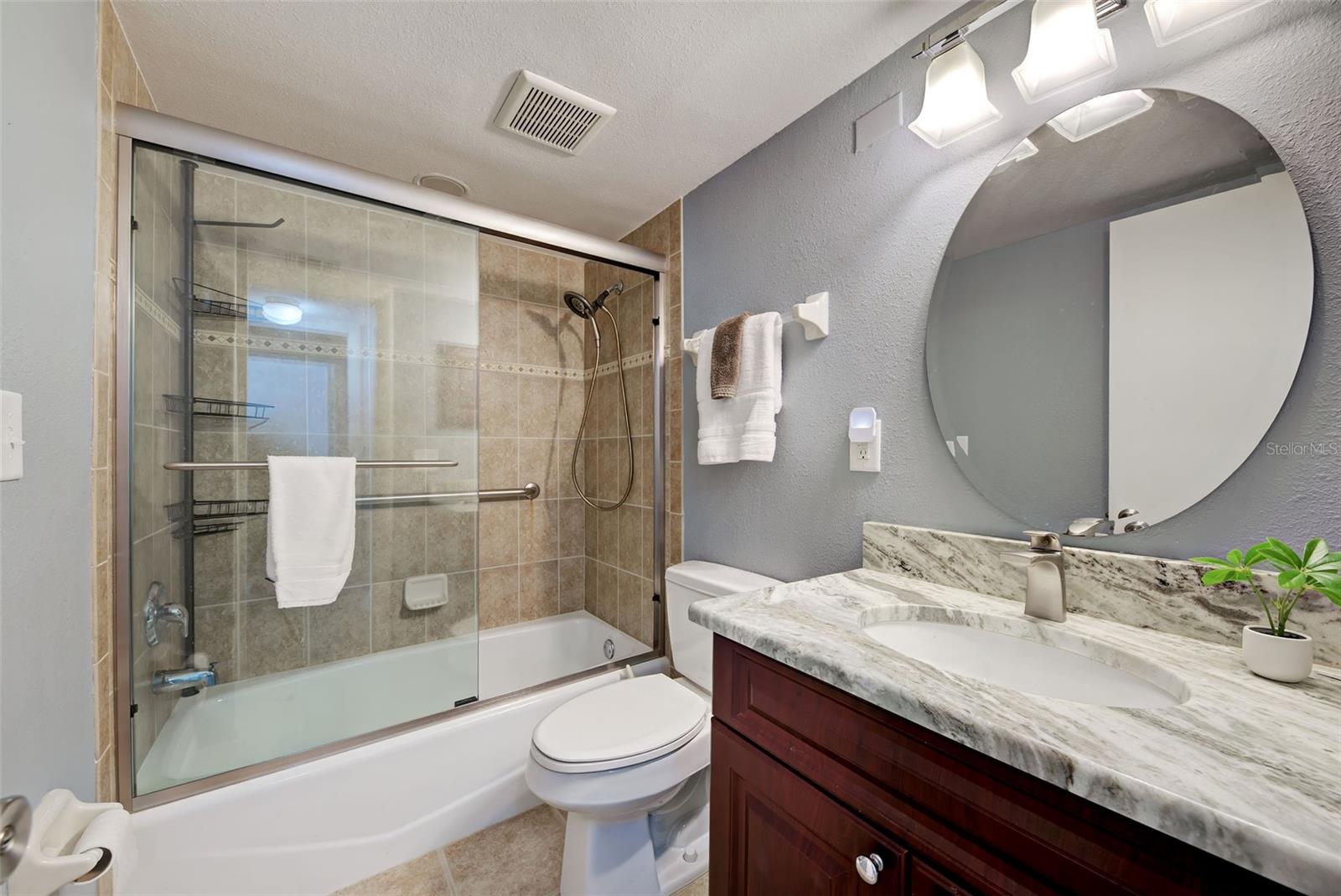 CARRIAGE HOUSE - Residential