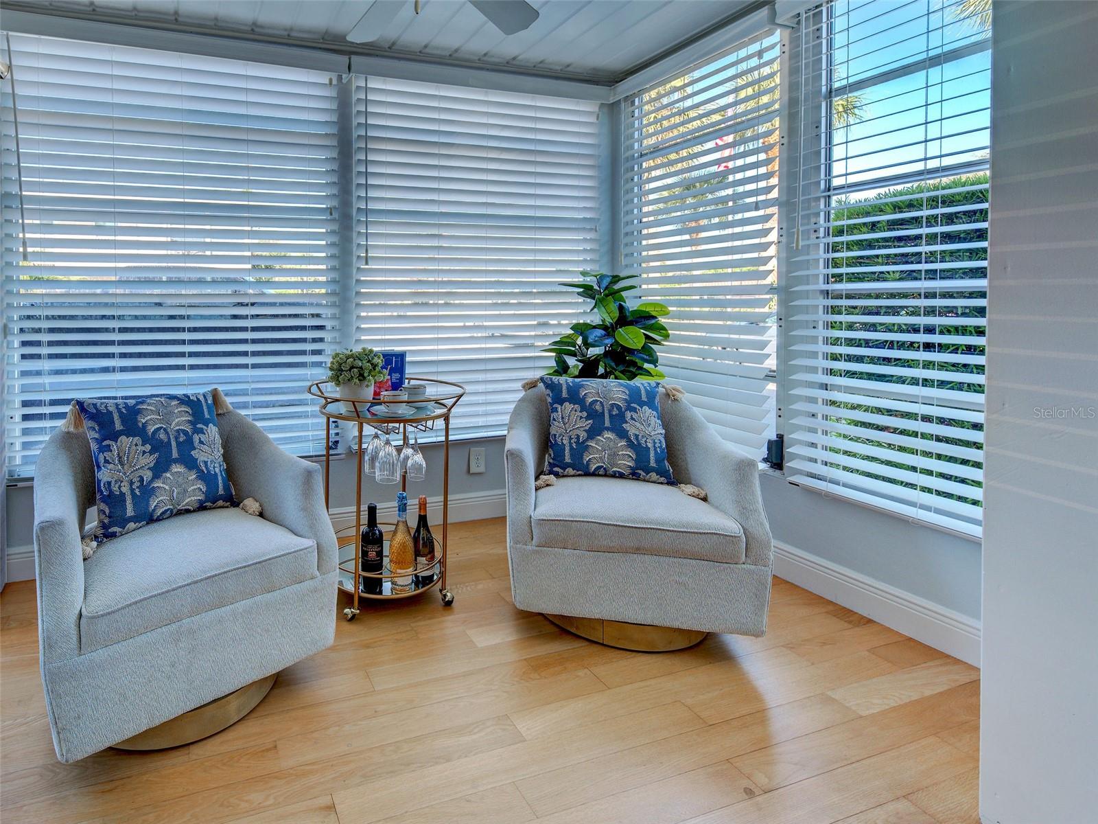 CARRIAGE HOUSE - Residential