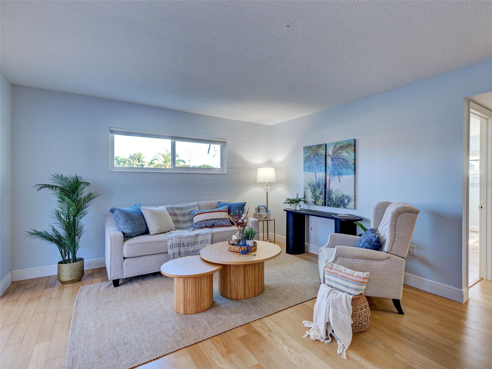 CARRIAGE HOUSE - Residential