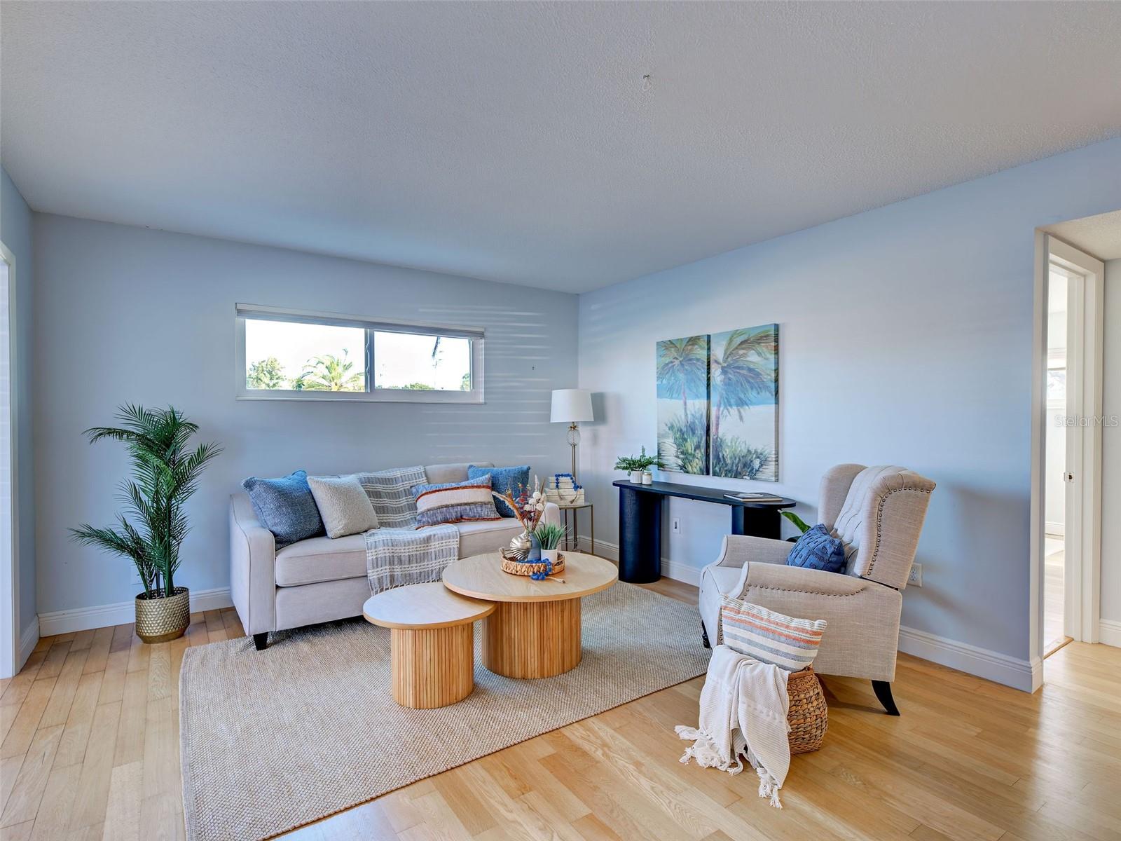 CARRIAGE HOUSE - Residential