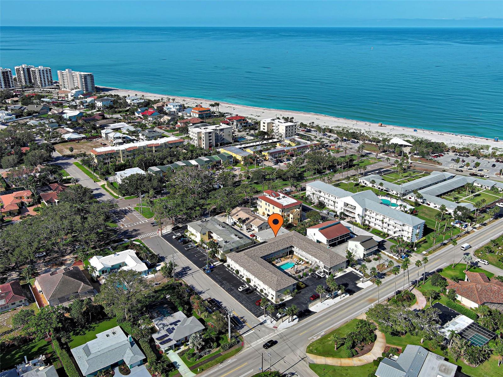 CARRIAGE HOUSE - Residential