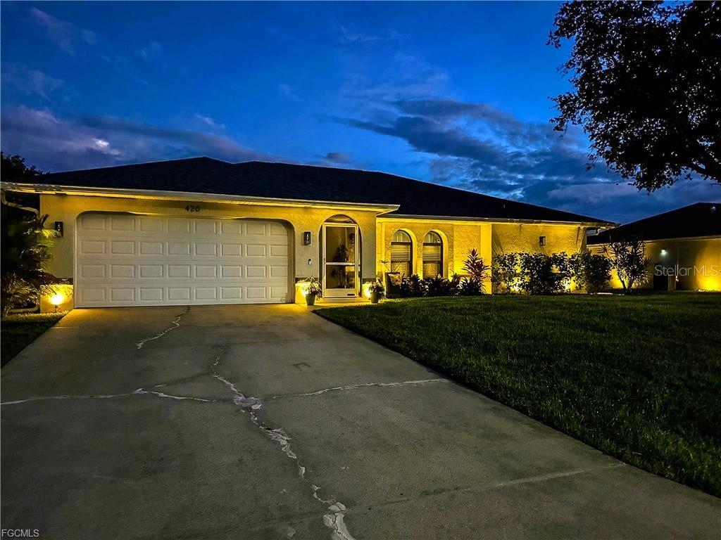 CAPE CORAL - Residential