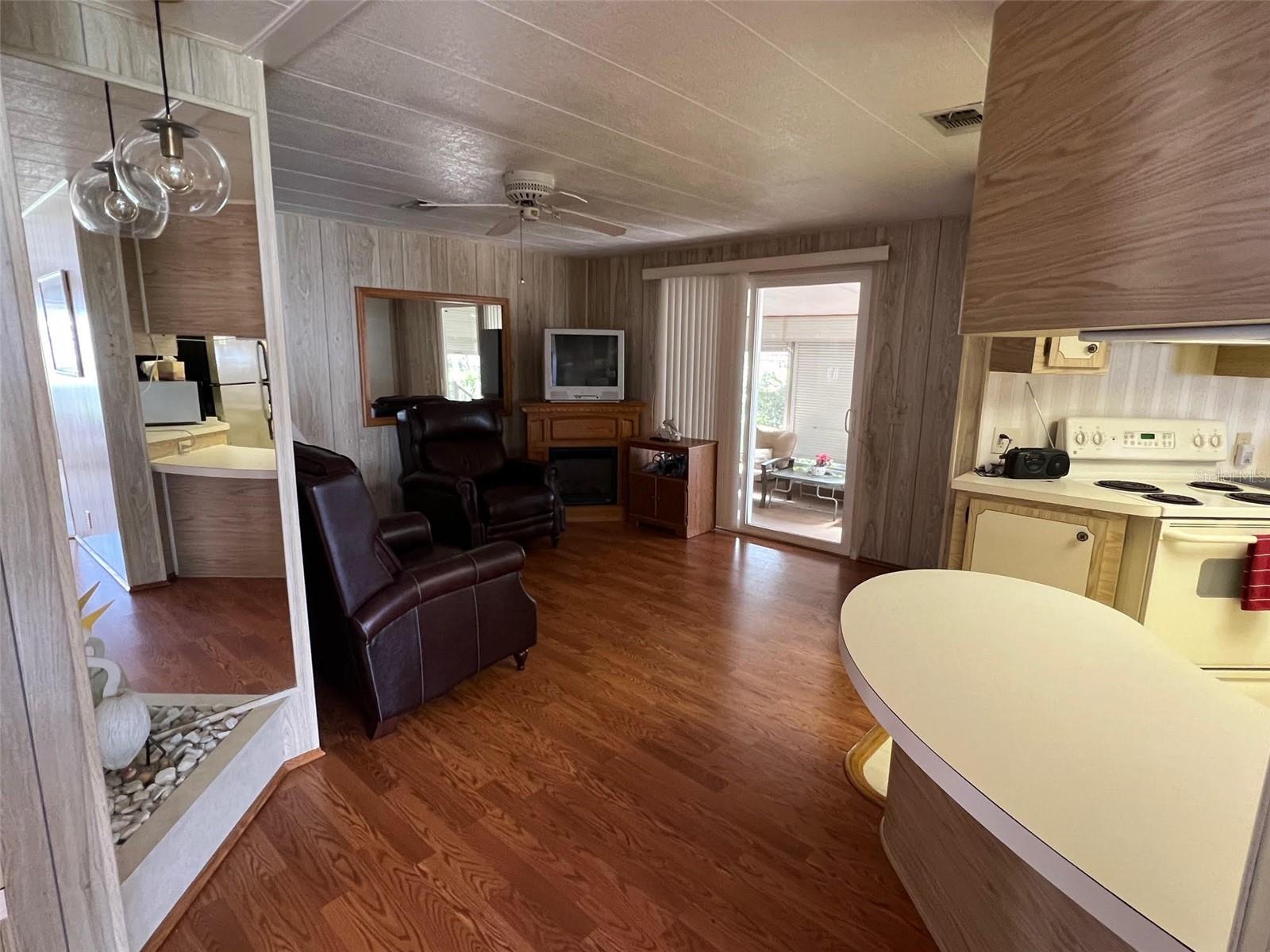 PALM HILL MOBILE HOME PARK UNREC - Residential