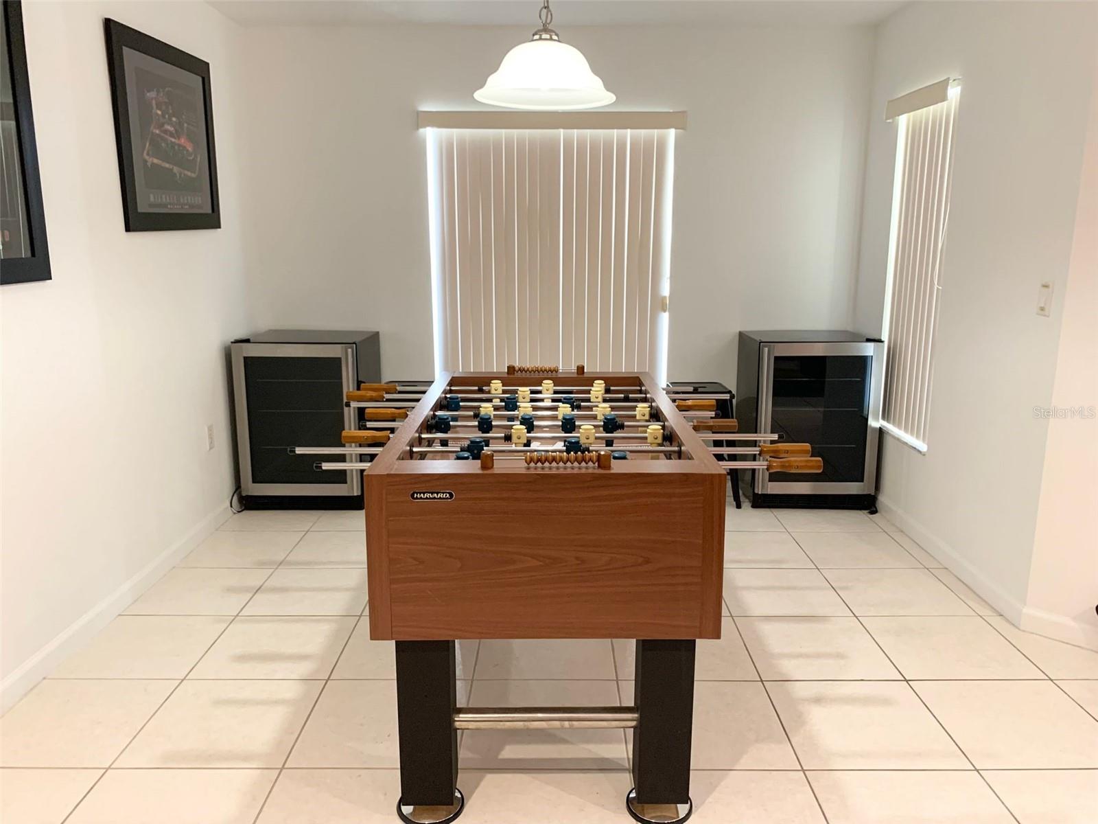 CALABAY PARC AT TOWER LAKE - Residential