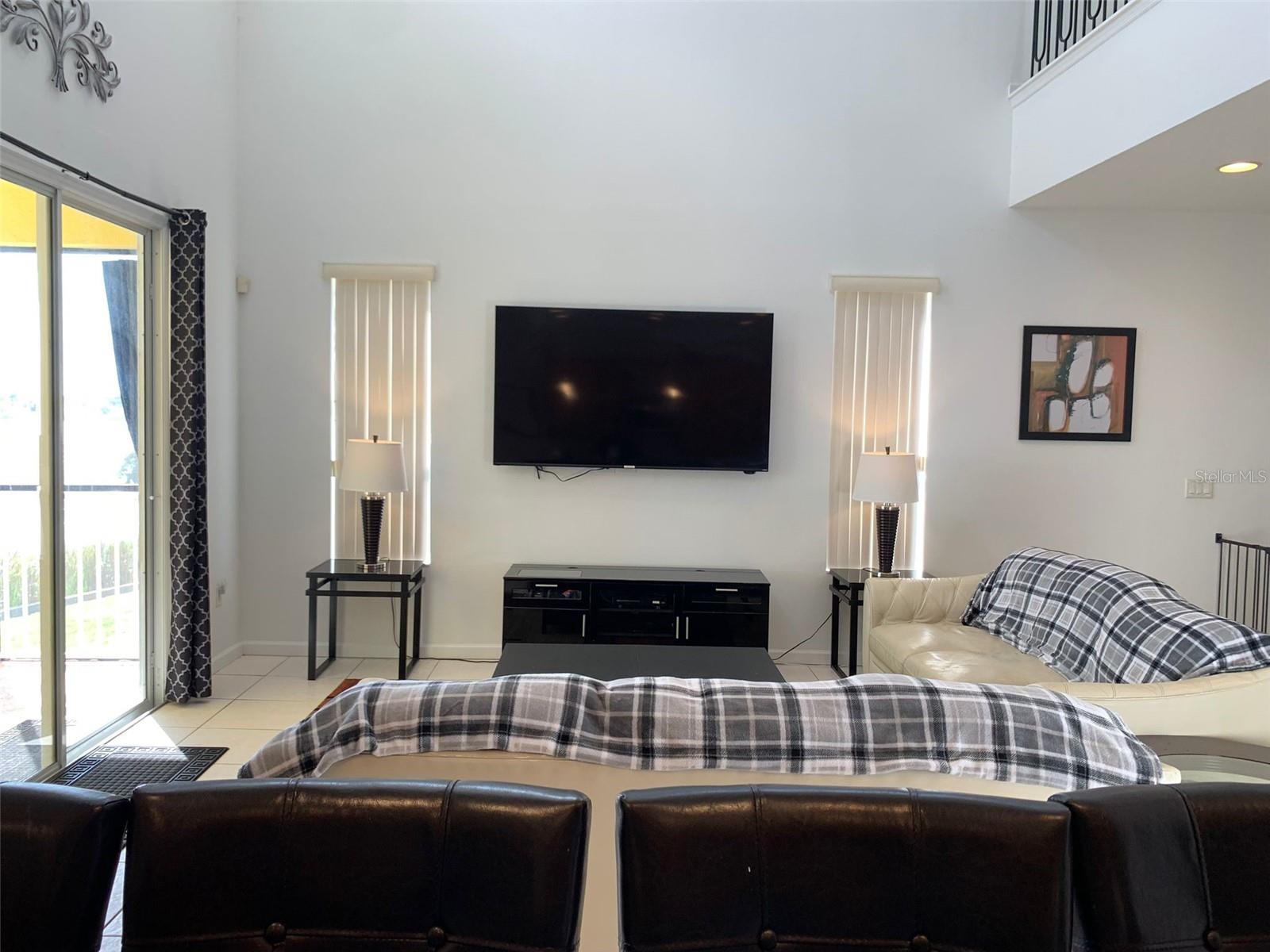 CALABAY PARC AT TOWER LAKE - Residential