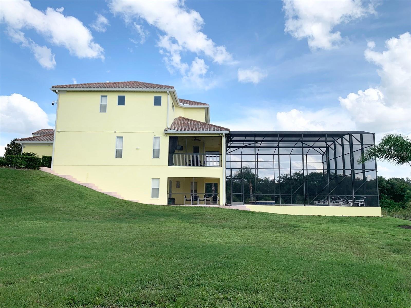 CALABAY PARC AT TOWER LAKE - Residential