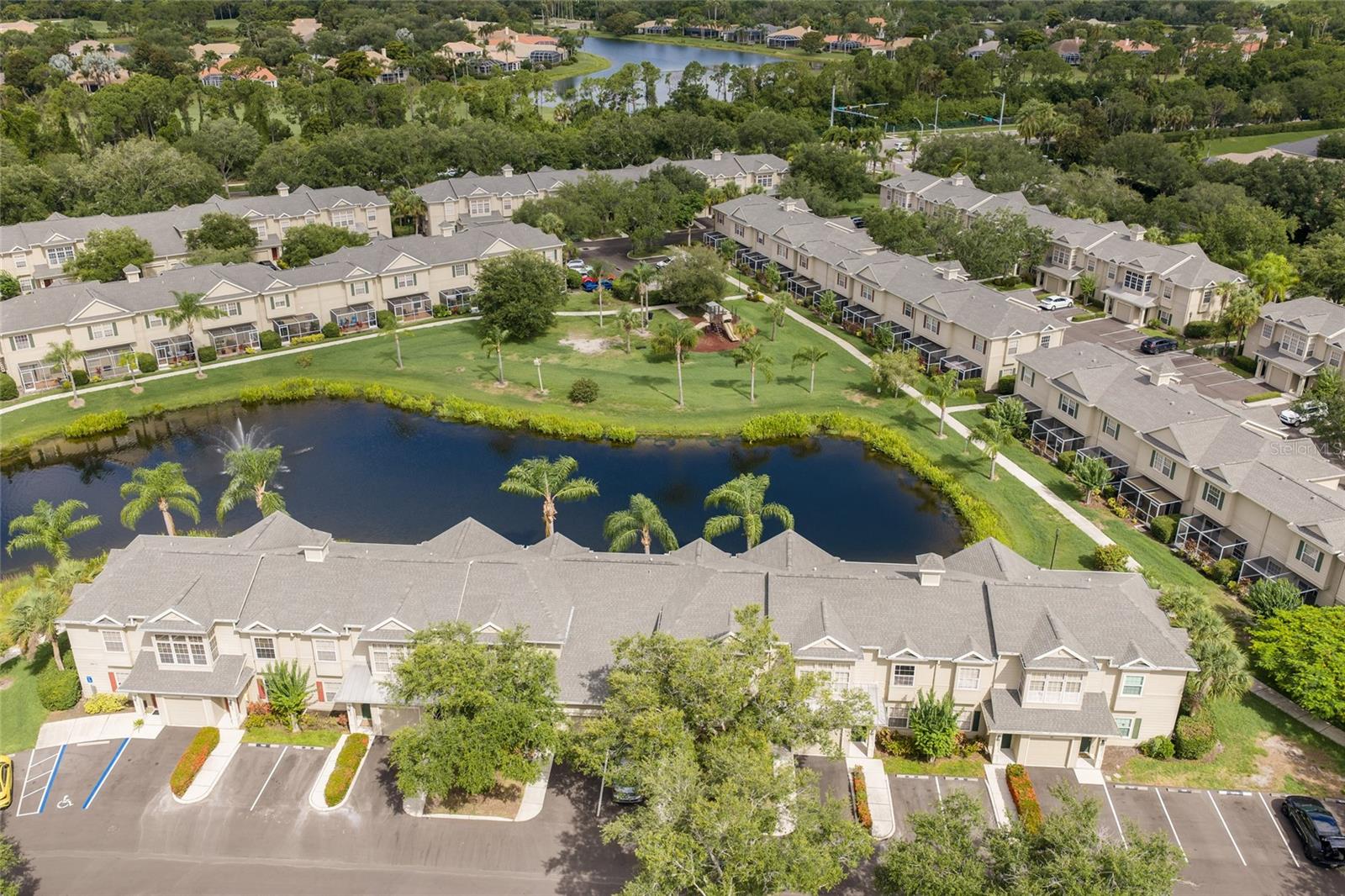 7633 PLANTATION CIRCLE 7633