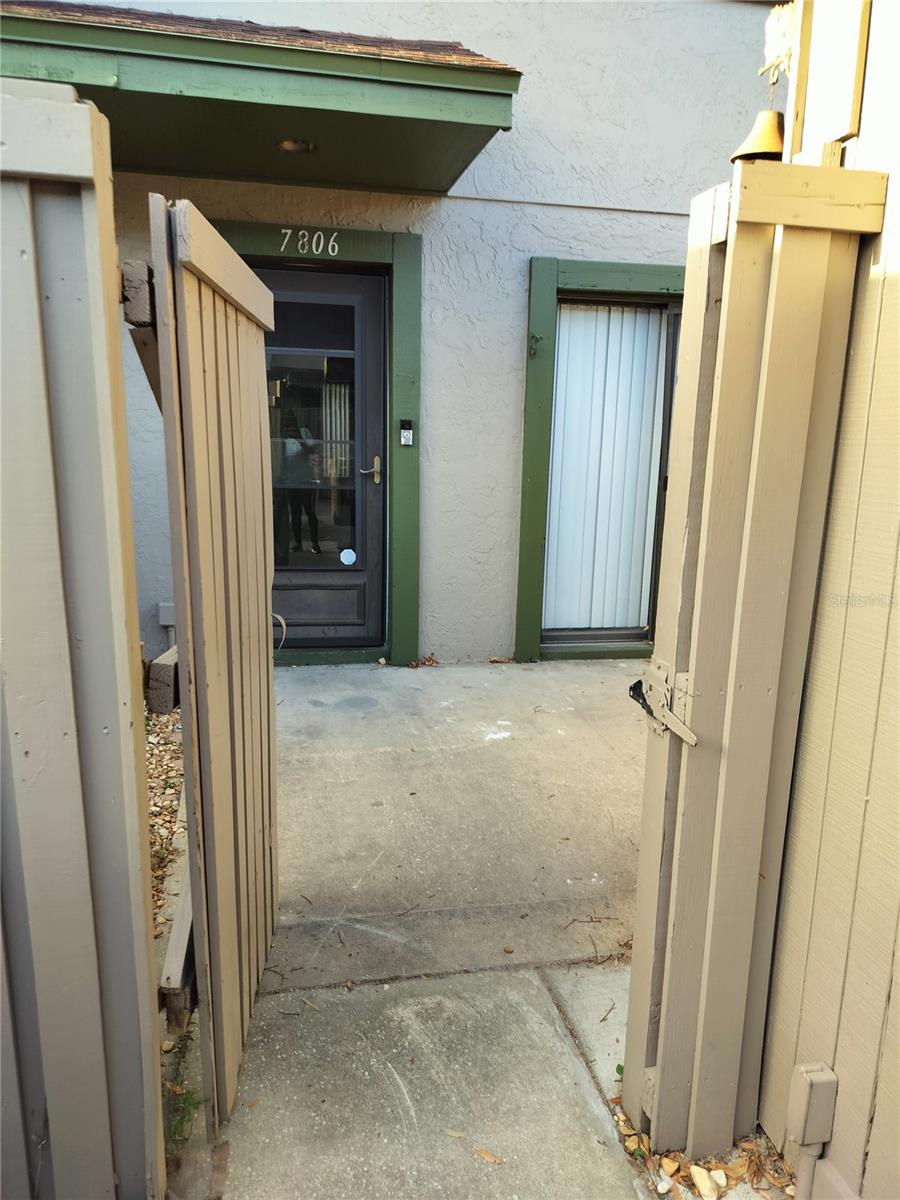 MEADOWOOD CONDO VILLAGE - Residential Lease