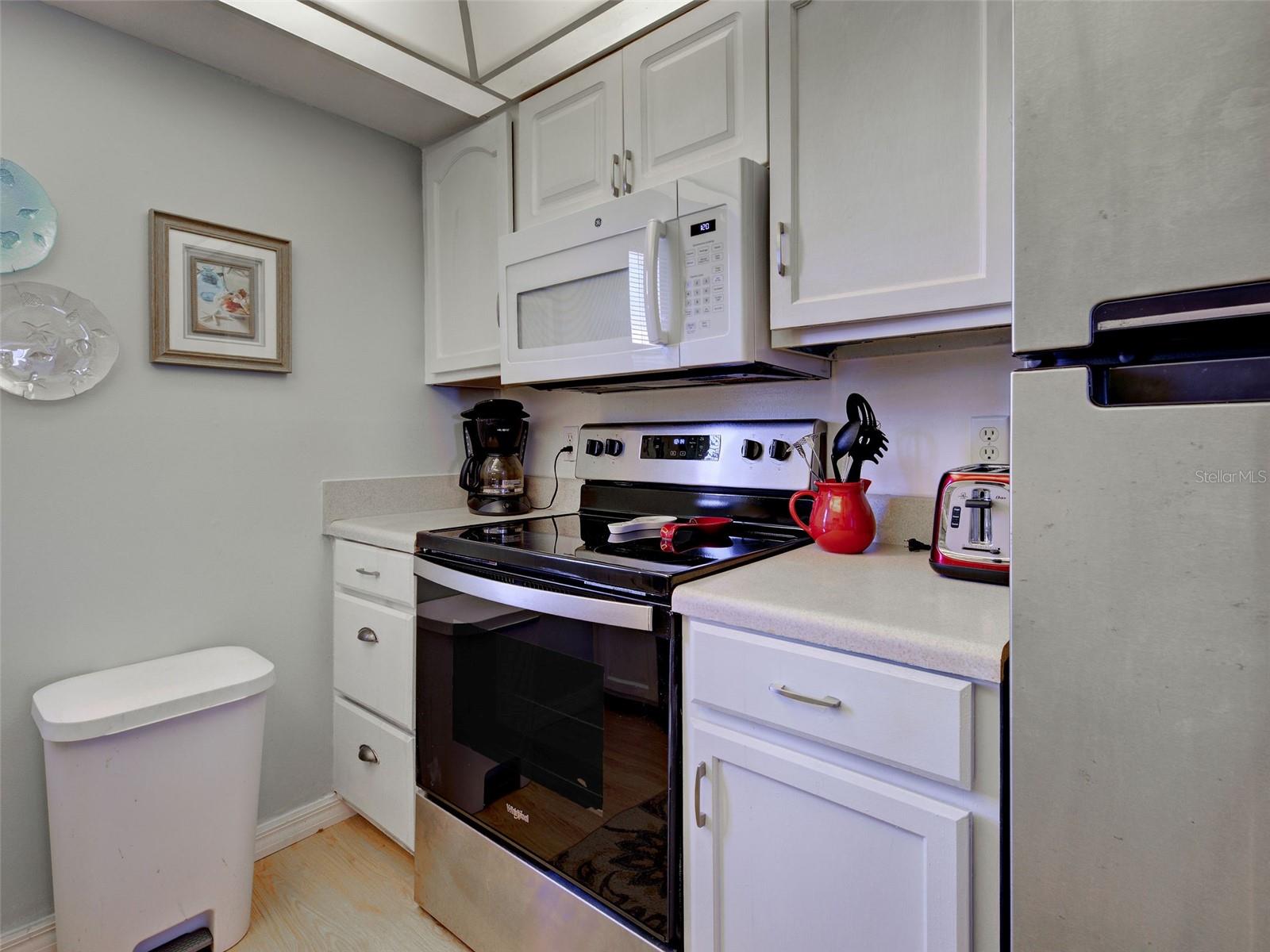 MACARTHUR BEACH - Residential