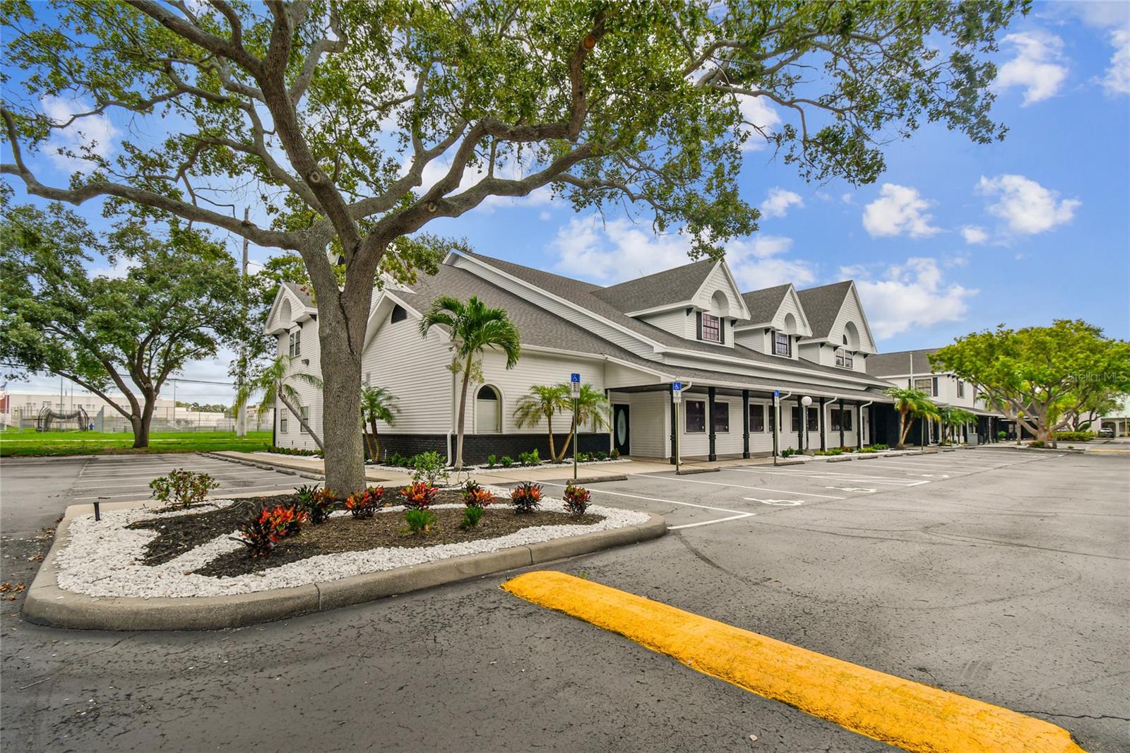 300 E BAY DRIVE