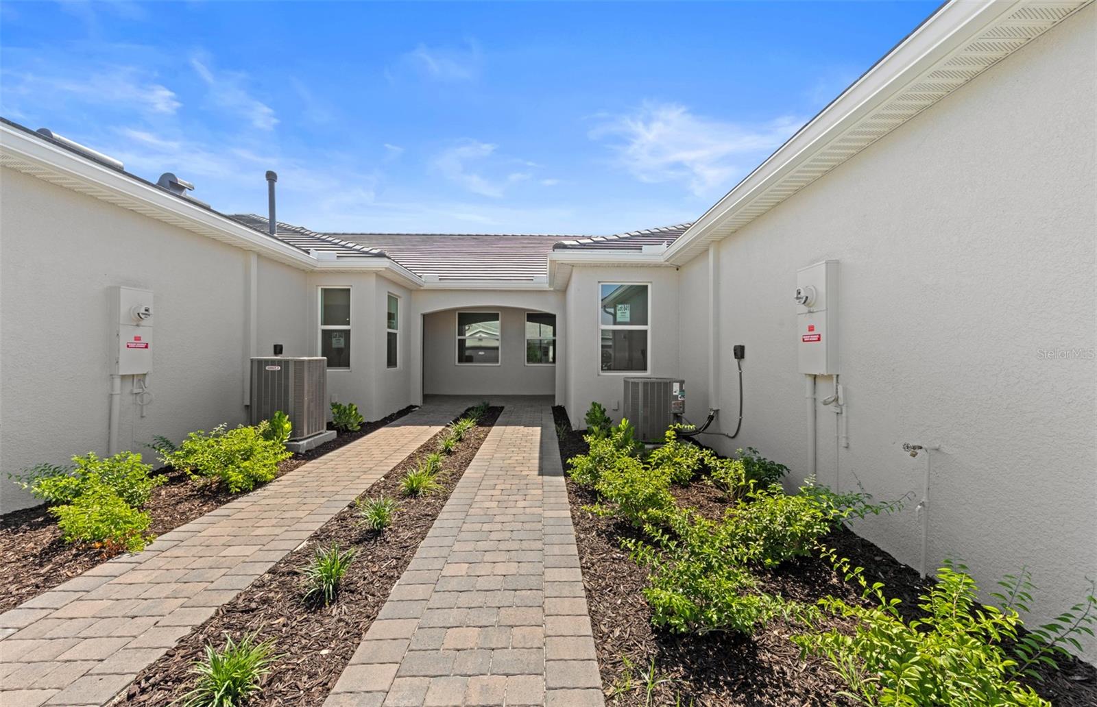 27112 CLAM SHELL COURT