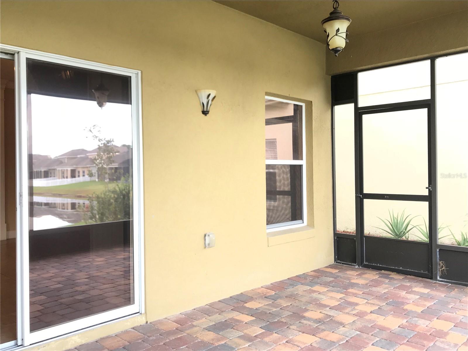 WOODLAND LAKES PRESERVE UNIT 2 - Residential Lease