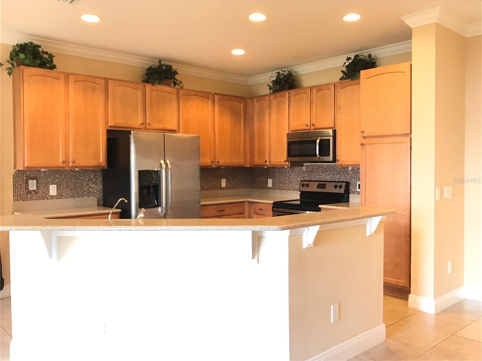 WOODLAND LAKES PRESERVE UNIT 2 - Residential Lease