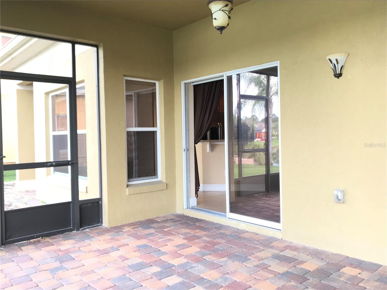 WOODLAND LAKES PRESERVE UNIT 2 - Residential Lease