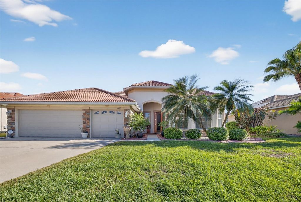 Photo of 4612 E 62 Avenue, Bradenton, FL 34203 (MLS # A4688286)