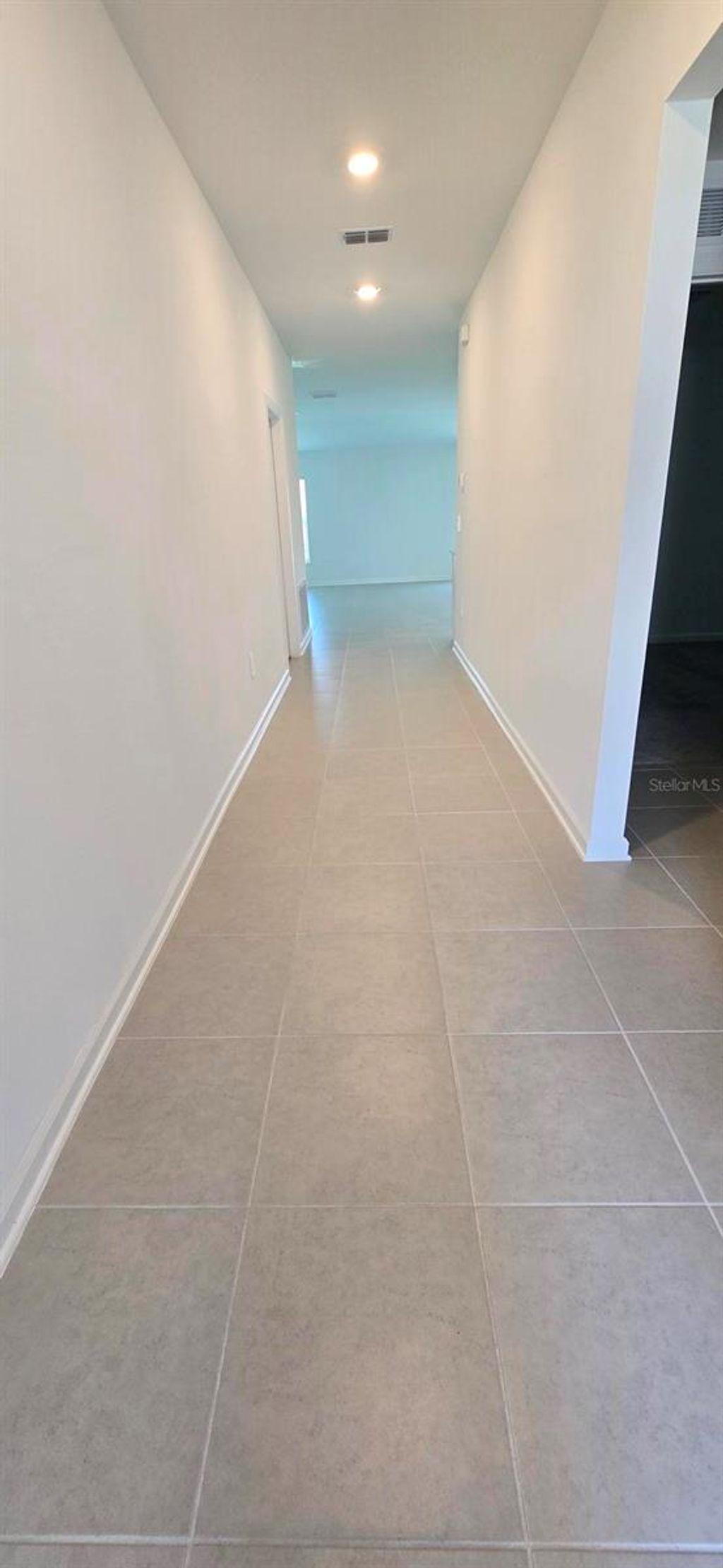 Photo of 2810 Whitaker Point Road, Lake Hamilton, FL 33851 (MLS # O6399194)