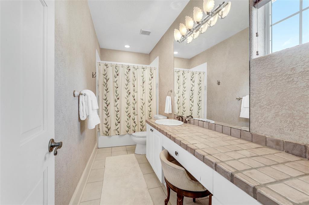 CHAINE DU LAC - Residential