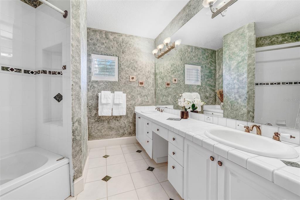 CHAINE DU LAC - Residential