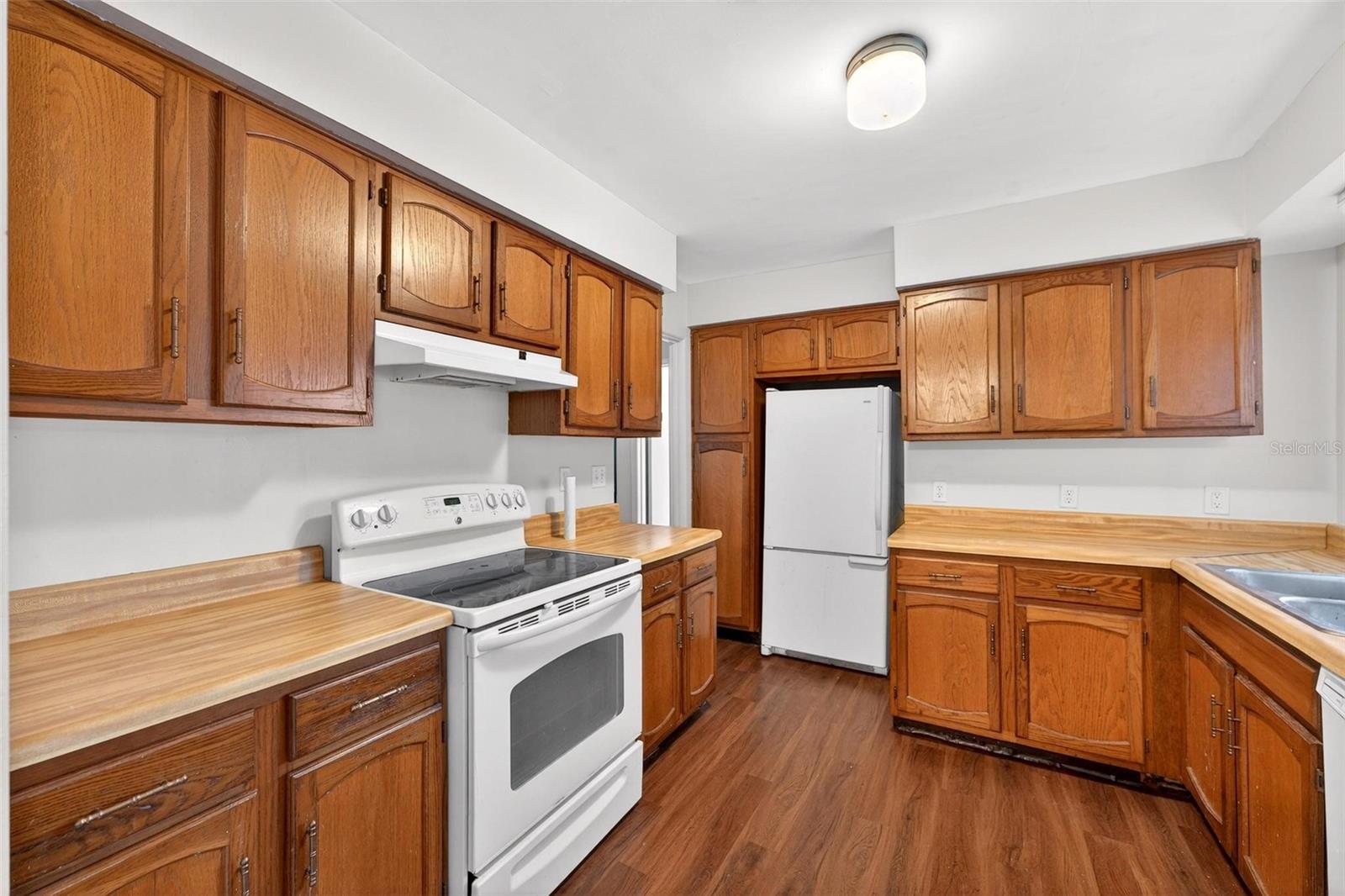 AZALEA PARK SEC 26 - Residential