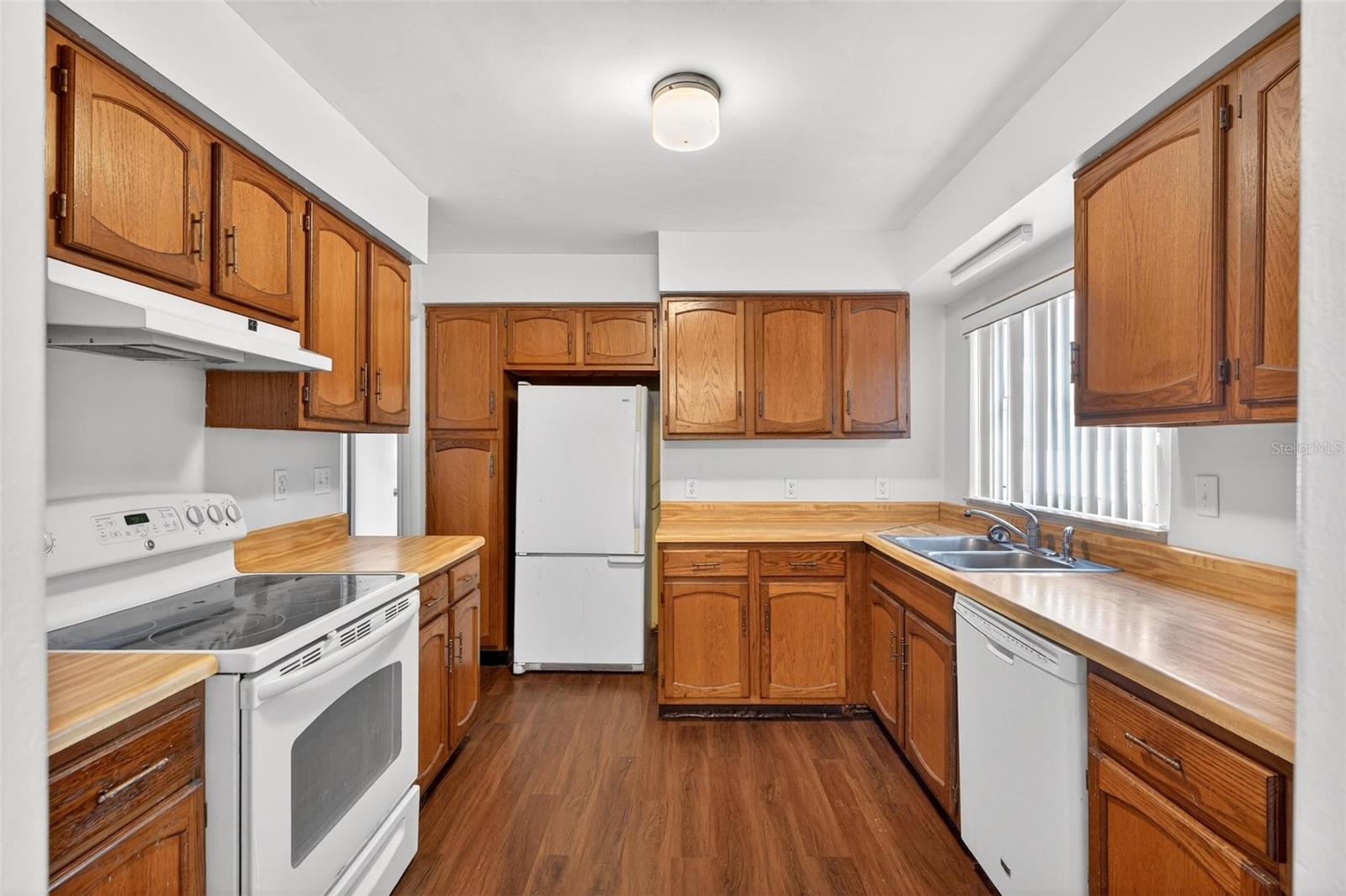 AZALEA PARK SEC 26 - Residential