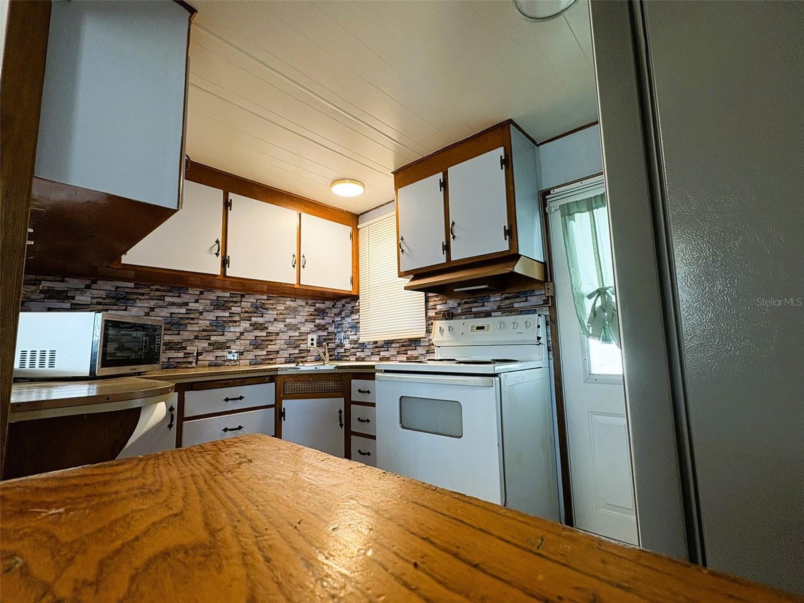 FAIR LANE ACRES - Residential