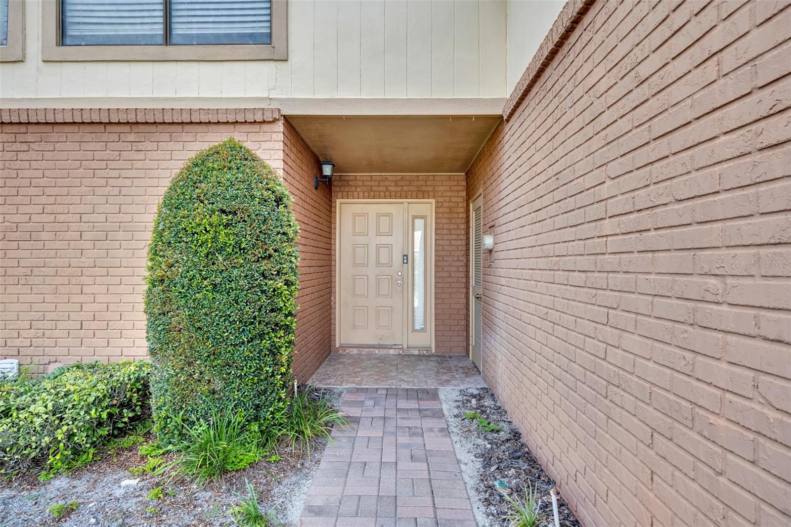 102 LAKE EMMA COVE DRIVE 102