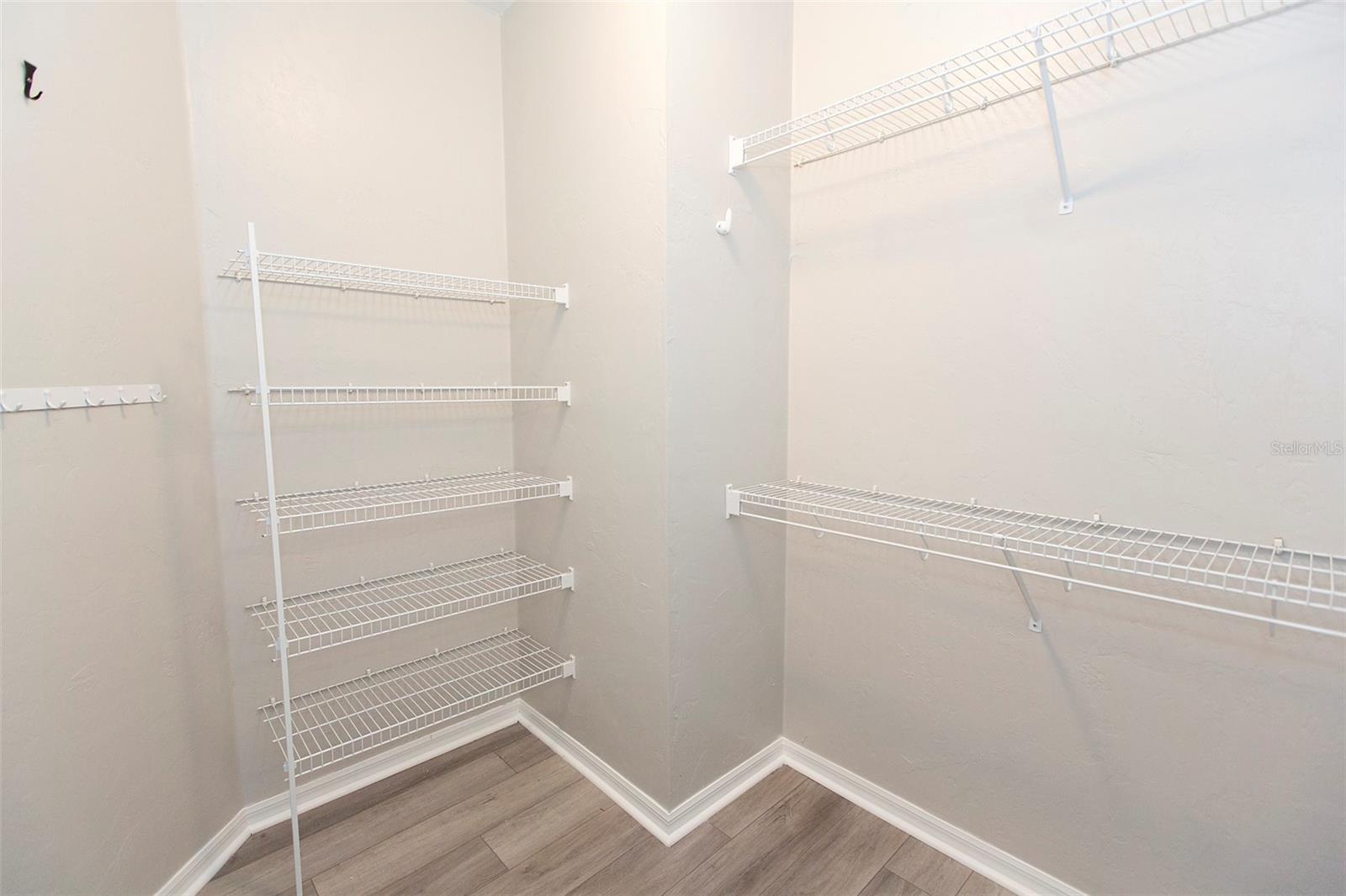 BLUES CREEK GARDENS - Residential Lease