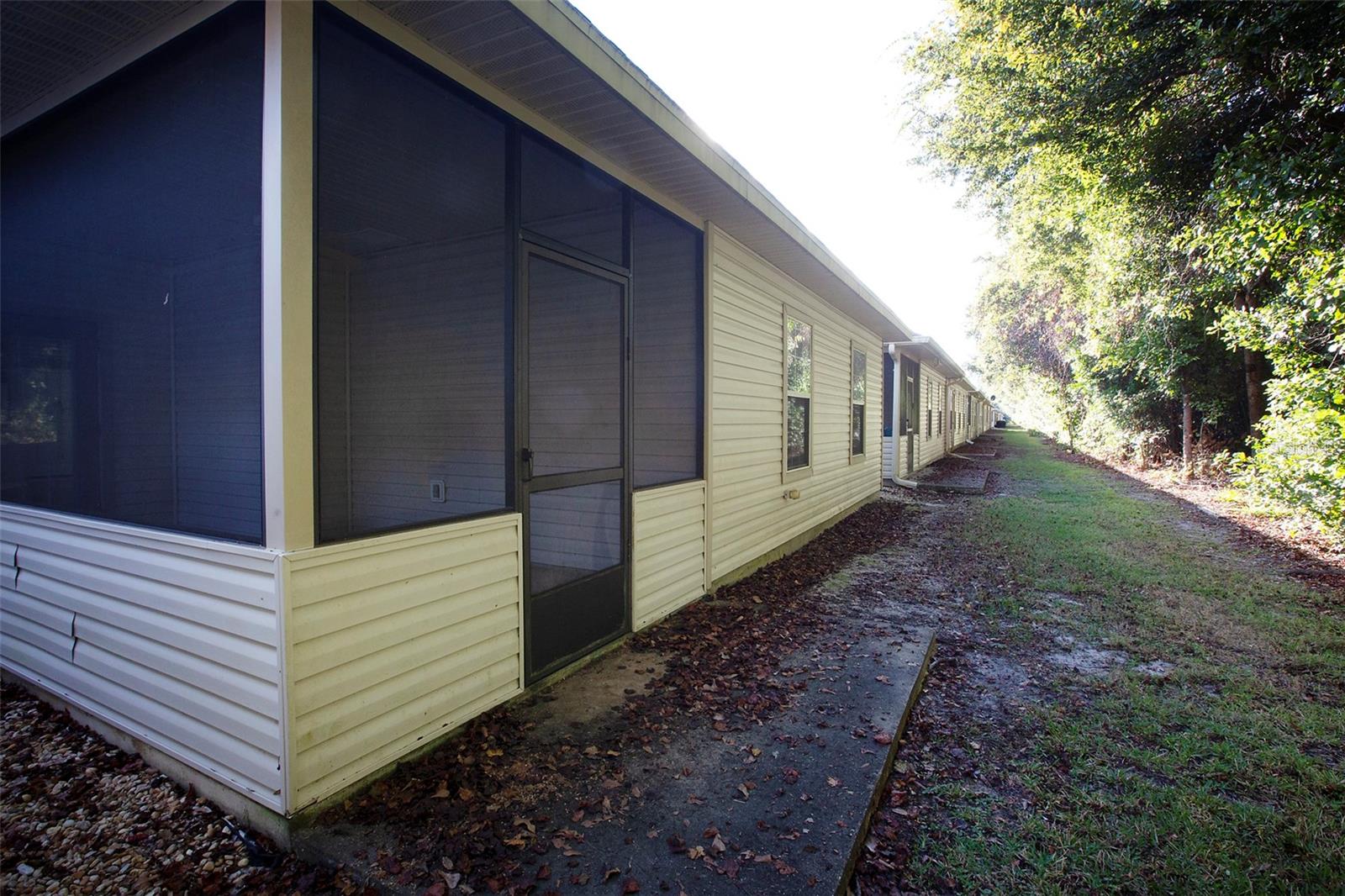 BLUES CREEK GARDENS - Residential Lease