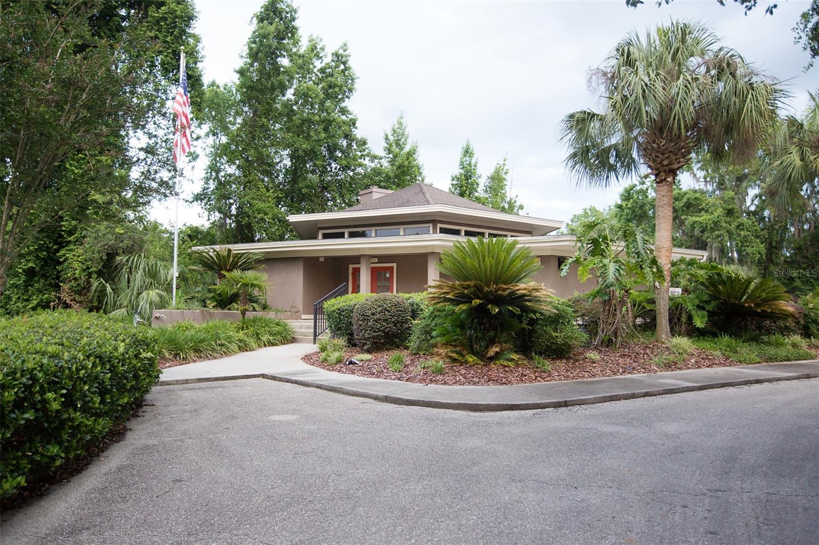 BLUES CREEK GARDENS - Residential Lease