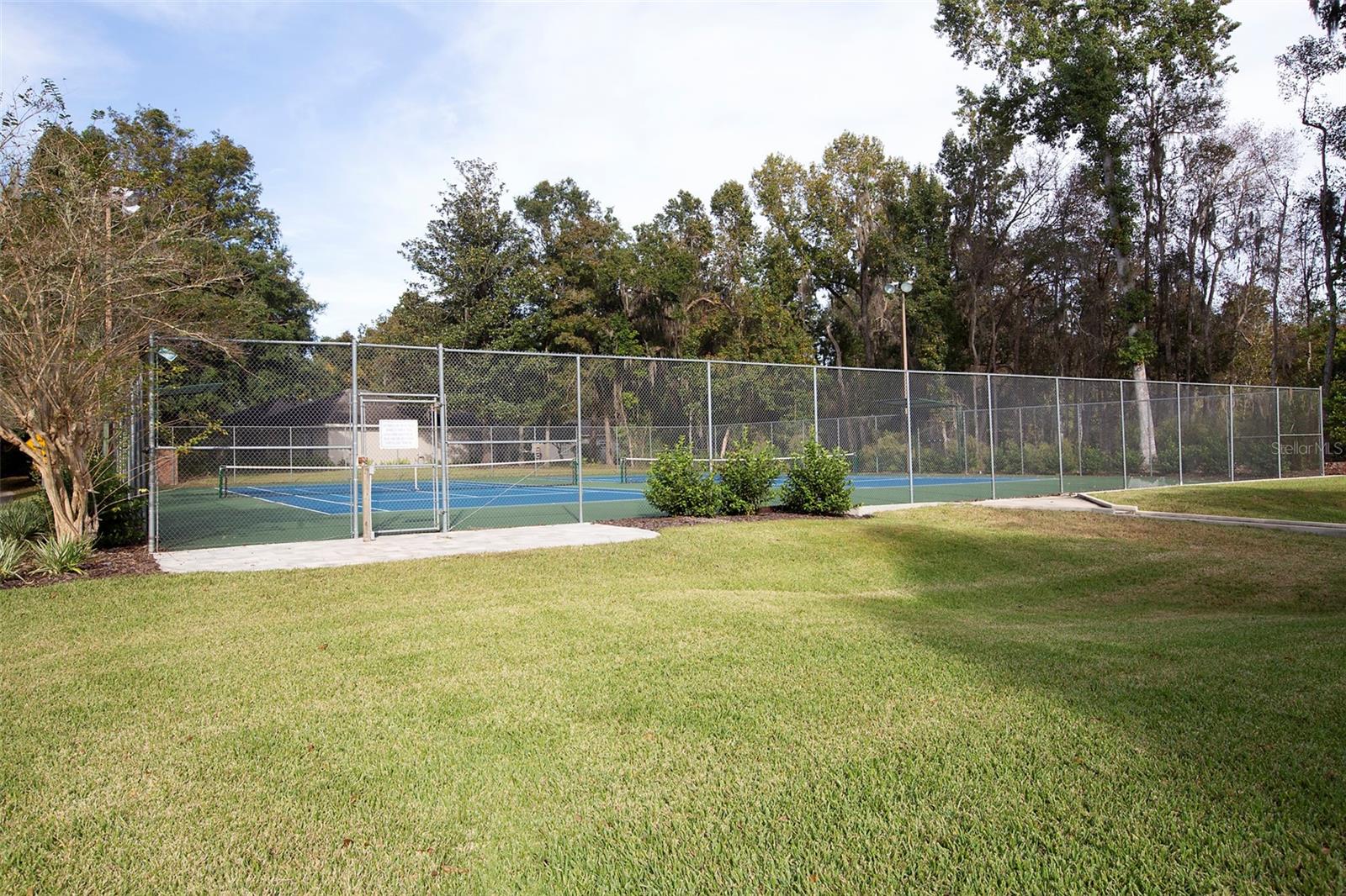 BLUES CREEK GARDENS - Residential Lease