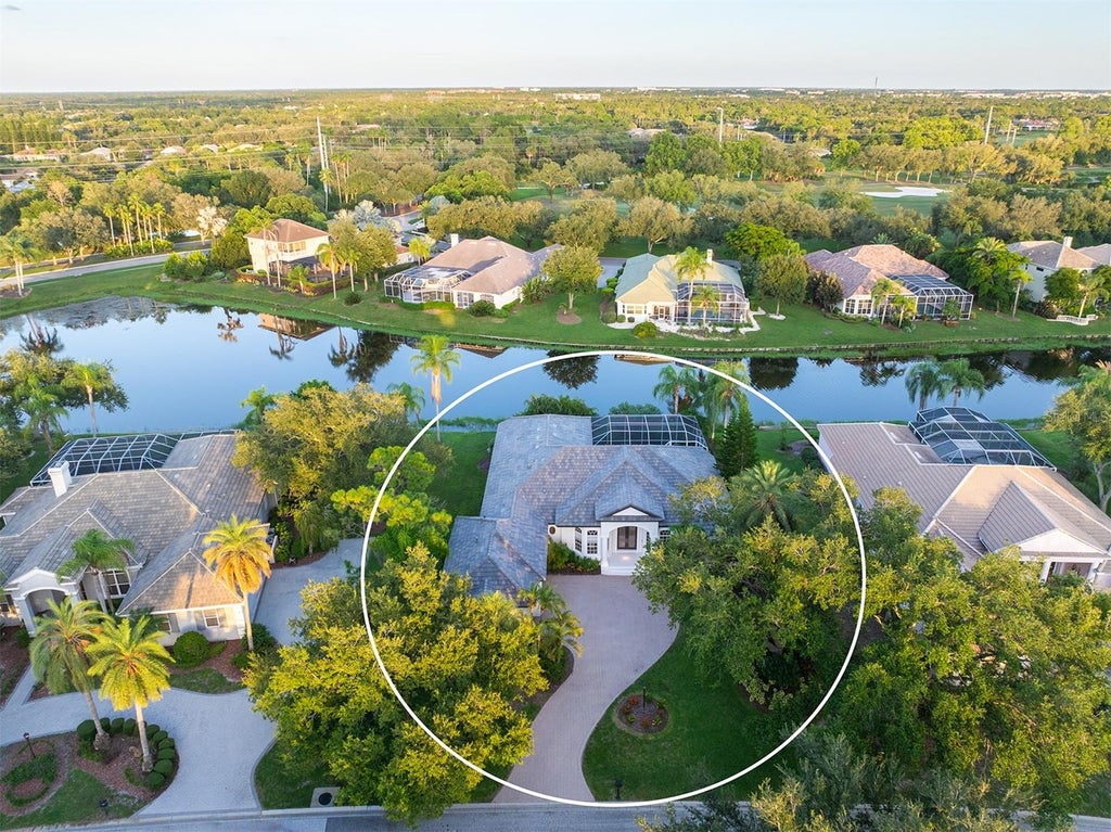 Photo of 7311 Westminster Court, University Park, FL 34201 (MLS # A4709602)