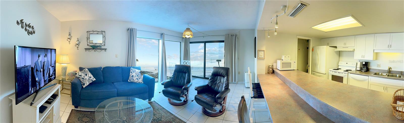 OCEAN REER VILLAS CONDO - Residential