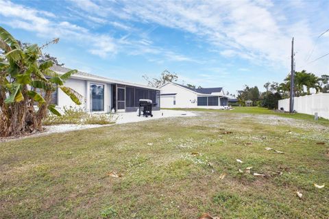 A home in PORT CHARLOTTE